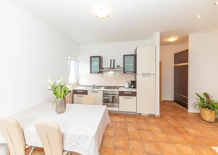 Tina Apartament